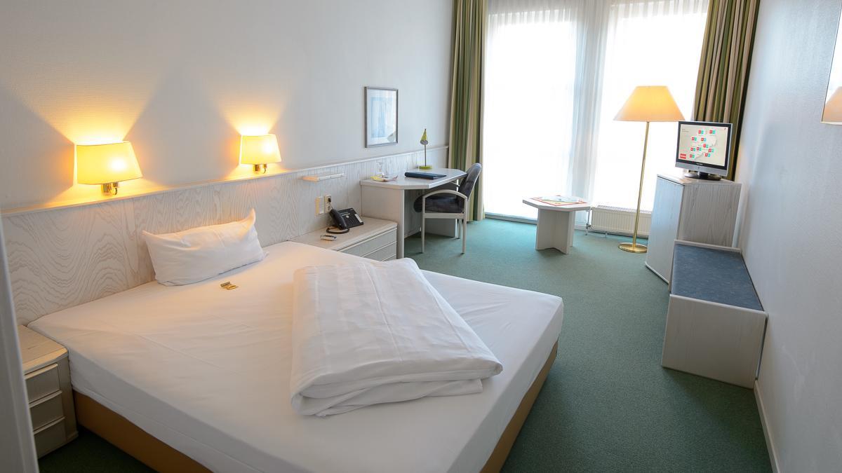 Euro Park Hotel Hennef Хенеф Екстериор снимка